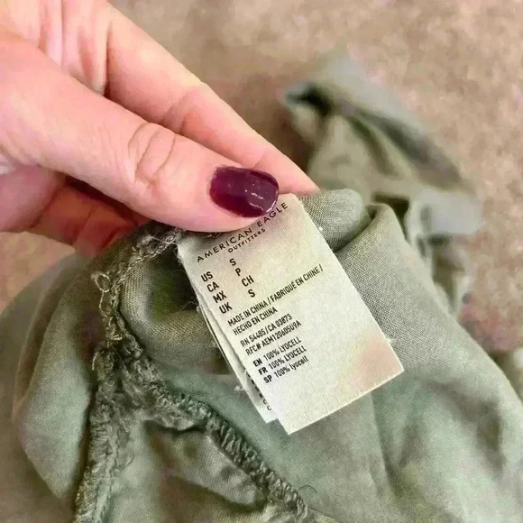 American Eagle Button Down Shirt Size Small - Picture 7 of 7